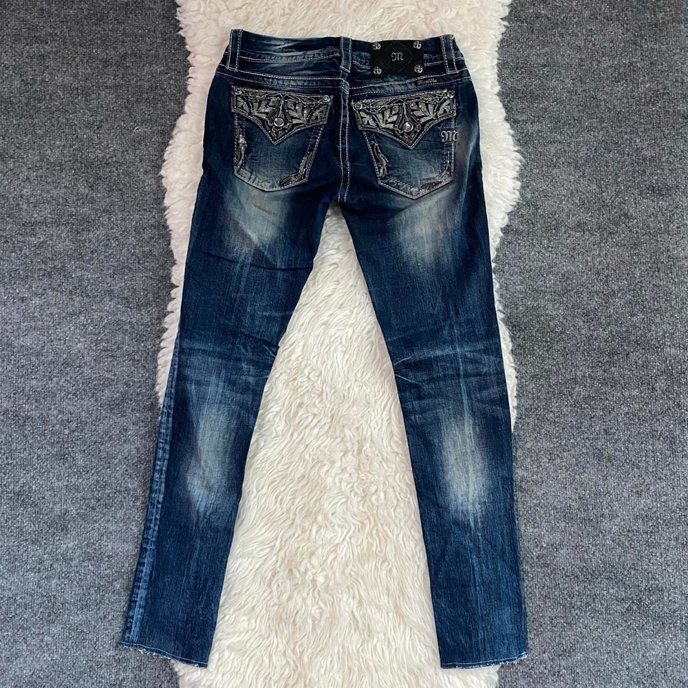 MISS ME SKINNY JEANS MEDIUM DARK WASH RHINESTONE SEQUIN EMBROIDERED Y2K GRUNGE